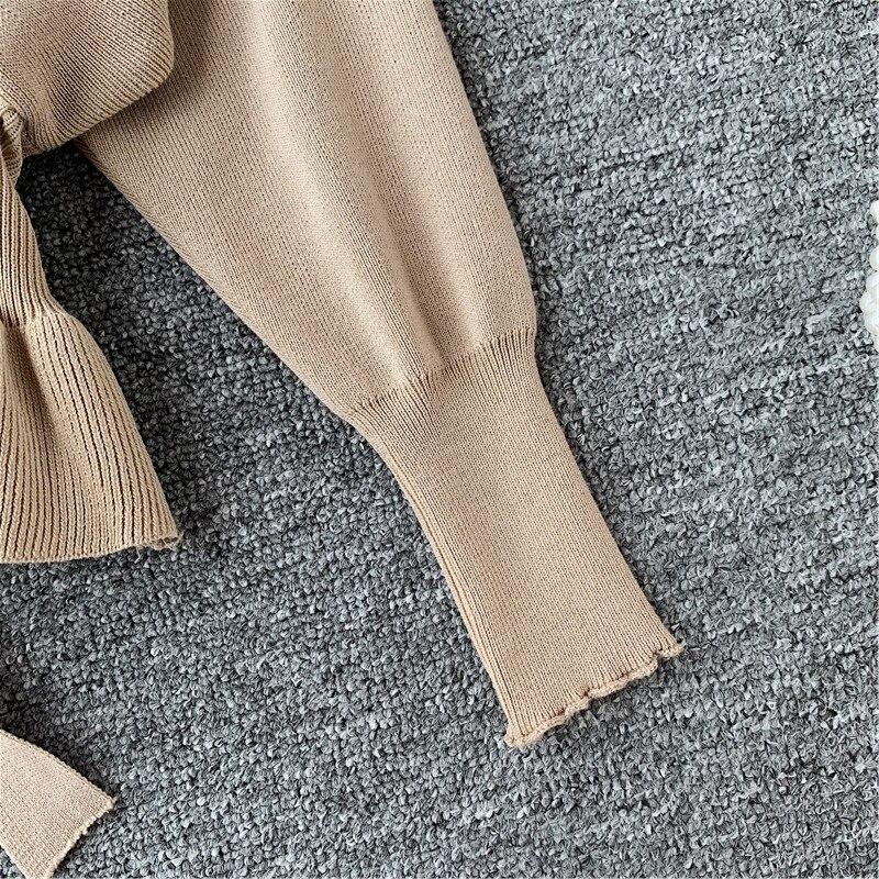 Autumn/winter Sexy V-neck Bat Sleeve Knit Slimming Short Sweater