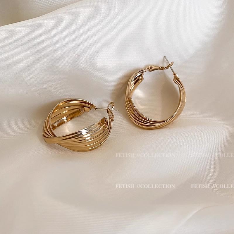 Elegante hochwertige Zirkonia-Ohrringe mit 925er Silberstiften - Damen-Leichtluxusschmuck für Frühling und Sommer