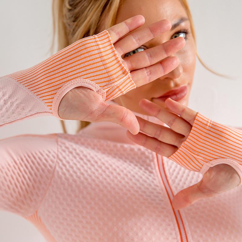 Women's High Elastic Seamless Yoga Set: European and American Three-Piece Hip-Lifting Fitness Outfit