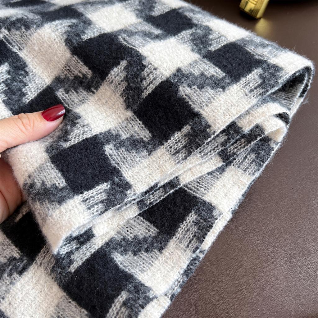 New Winter Shawl Scarves Wrap  Design Cashmere Scarf Women Warm Fashion Pashmina Femal Poncho Neckerchief Echarpe Bandana