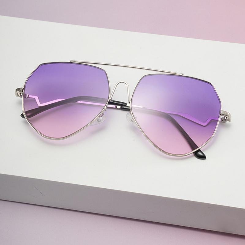 New Vintage Square Sunglasses Women Men Metal Frame Sun Glasses Female Eyewear for Male Female Eyeglasses