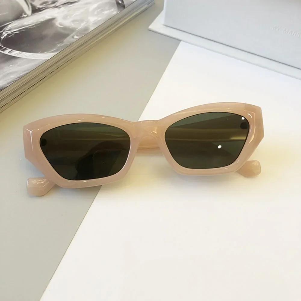 Women Fashion Personalized Sunglasses Rectangle Small Frame Vintage Classic Designer UV400 Travel Eyewear Shades