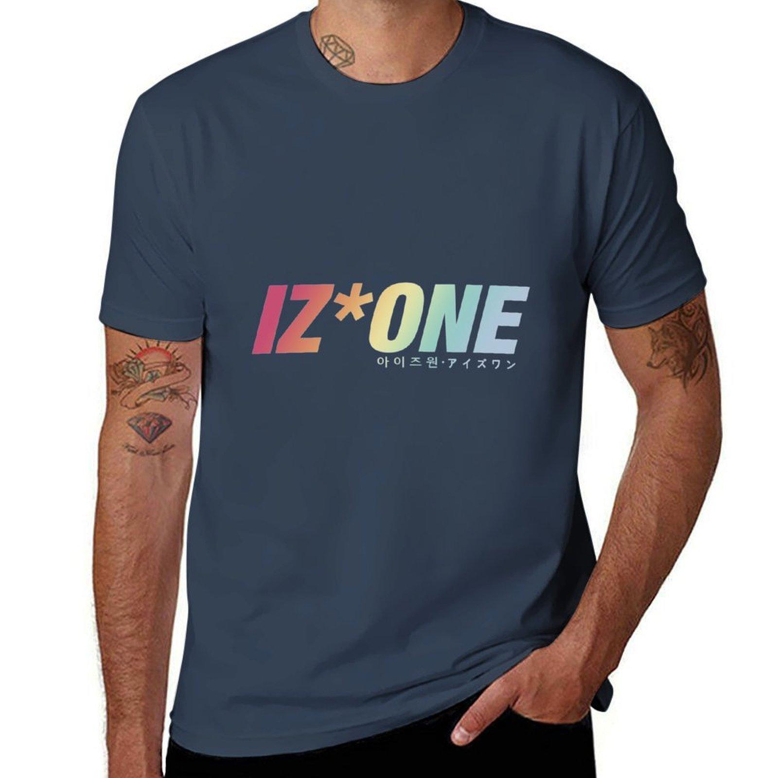 IZONE COLORIZ DESIGN TShirt Simple Print Design TShirt S