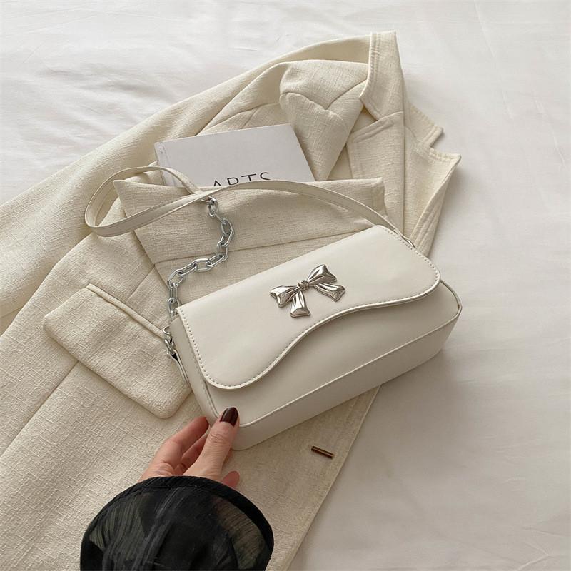 Sac à bandoulière papillon élégant grande capacité design d'été chic avec bandoulière chaîne