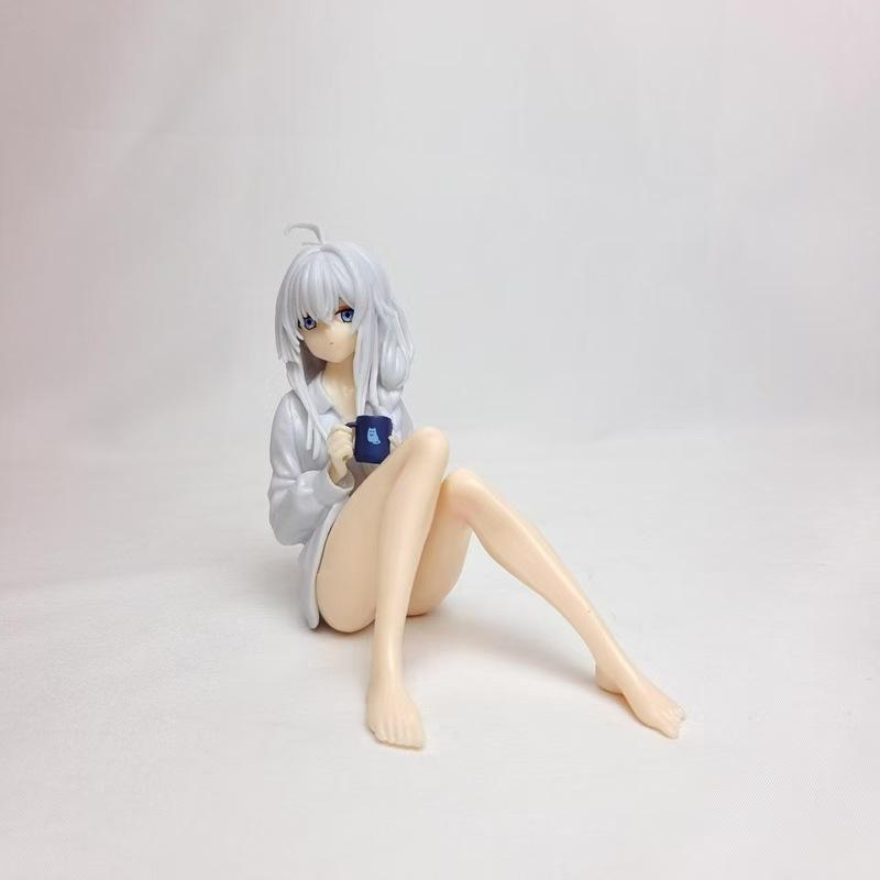 10cm Anime Figur Die Reise der Elaina Elaina im Pyjama sitzend Mädchen Modell Statue Sammlung Schreibtisch Dekoration Ornament Spielzeug