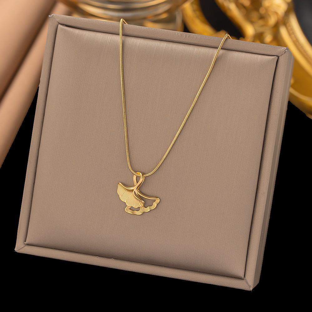 Elegant Titanium Steel Clavicle Necklace for Women - Trendy, Durable, and Fashionable