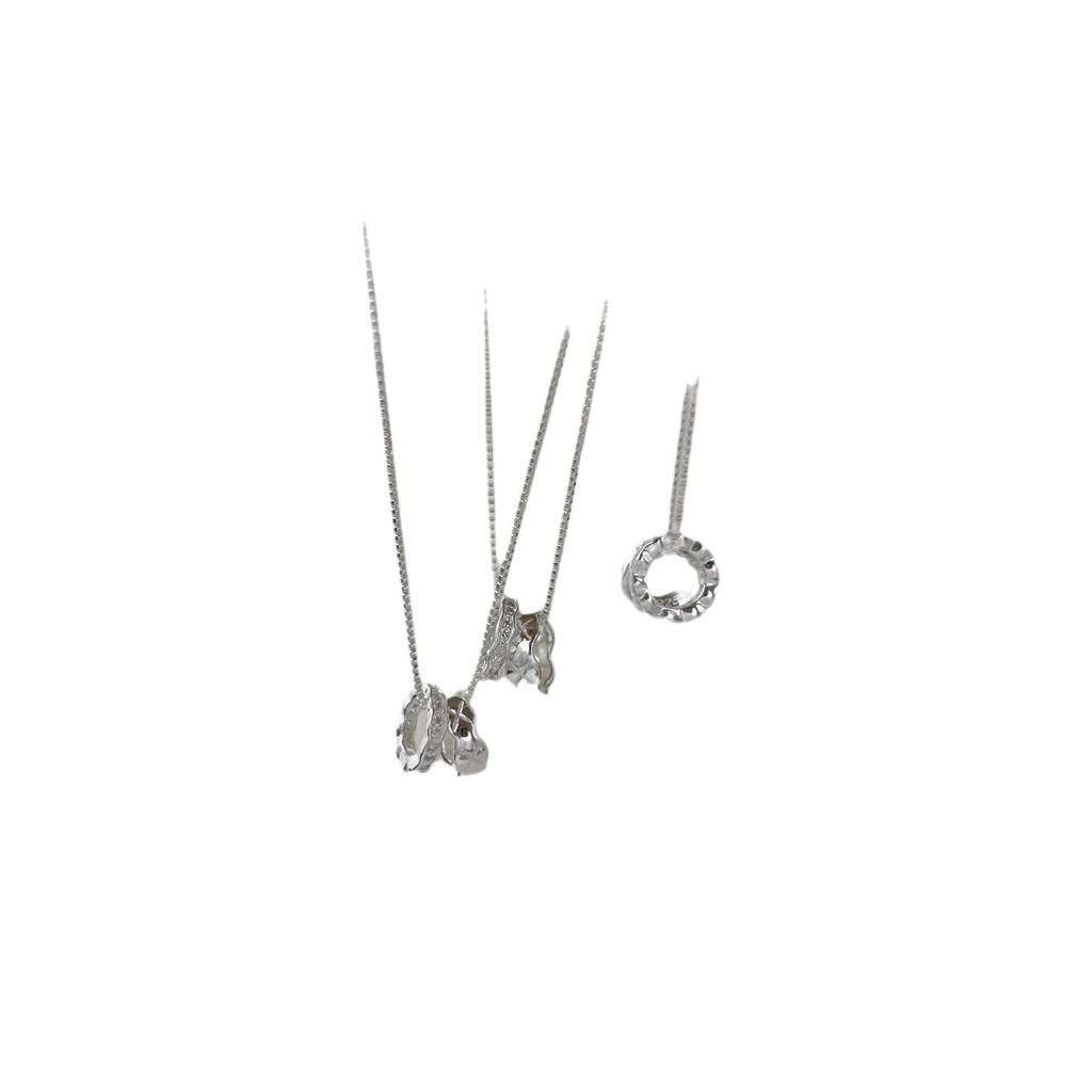 S925 Sterling Silver Rhombus & Circle Necklace for Girls - Elegant Light Luxury Versatile Clavicle Chain.