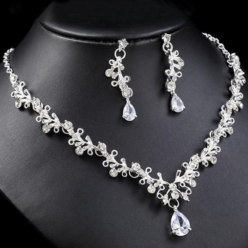 3pcs Exquisite Fashion European and American Light Luxury Bridal Necklace Earring Set Party Banquet Dress Wedding Accessories