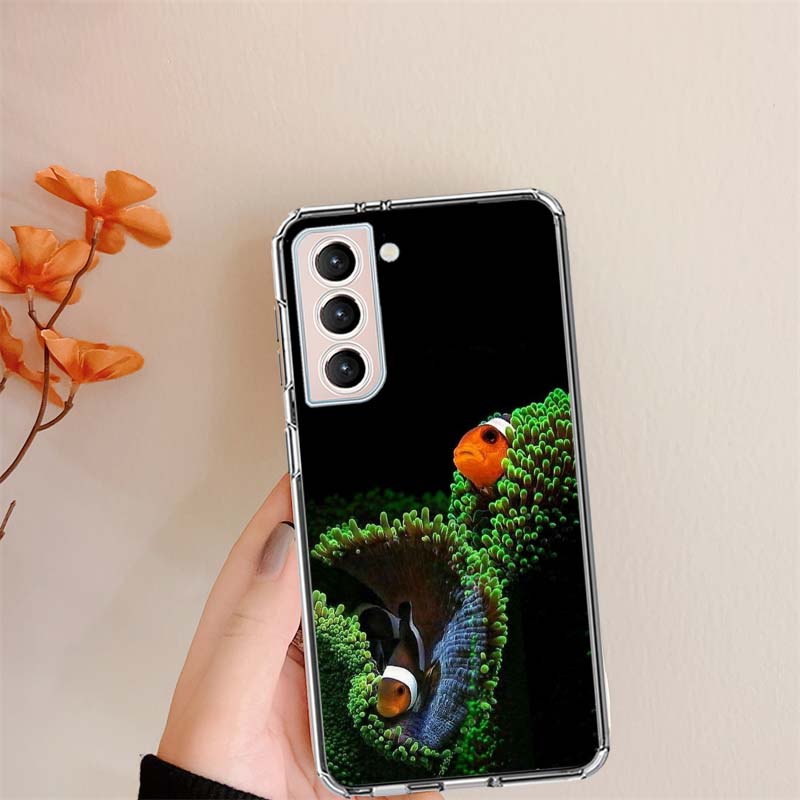 Red Fish Swims in The Depths of The Sea Clear Phone Cases for Samsung S26 Ultra Galaxy S25 Edge S24 S23 FE S21 Plus S20 S22 S10