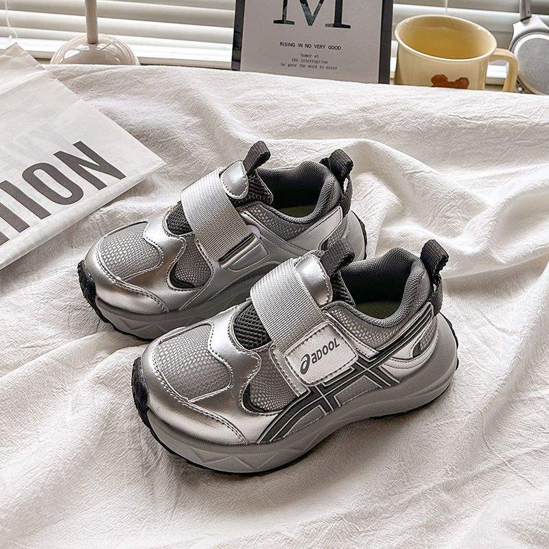 Children's sports shoes 2025 autumn new boys waterproof leather running shoes girls lightweight sports shoes