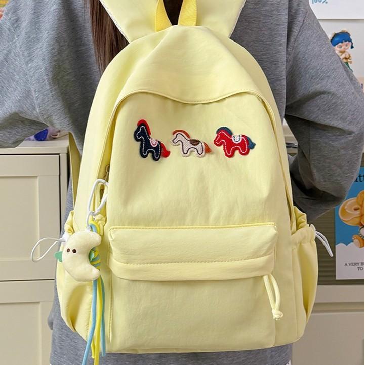 Schoolbag wholesale ins schoolbag girls junior high school students cute backpack 1011 new high school students large capacity lightweight backpack