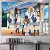 K Anime Auf Anime Mädchen Wandteppich Niedlicher Japanischer Schulmädchen Druck Wandbehang für Teenager Schlafzimmer Wohnheim Zimmer Dekor Mehrere Größen