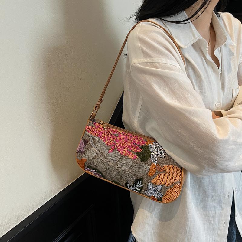 Sequin Embroidered Bag Women's New Versatile Shoulder Underarm Bag Commuter Small Bag