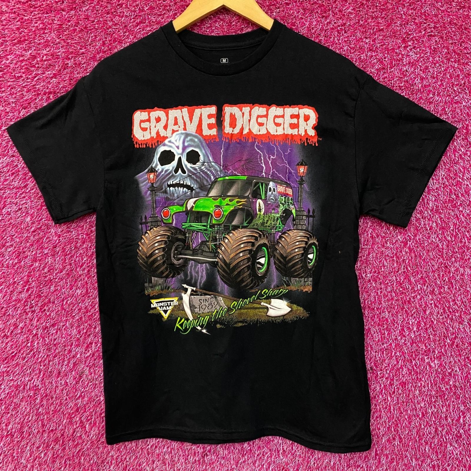 Графическая футболка Monster Jam Grave Digger  Держи лопату острой  L
