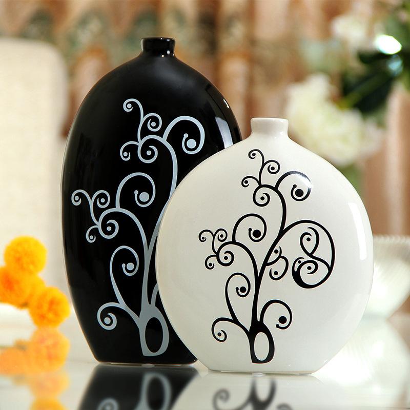 Modern Minimalist Black and White Vase Ornaments Home Use Living Room Tabletop Cafe Dry Flower Arrangement Vase Ornaments Decoration