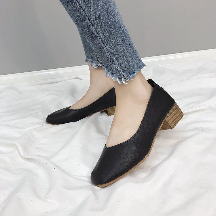 Shallow Mouth New Grandma Shoes Korean Version Soft Leather Single Shoes Women's Square Head Thick Heel Medium Heel Retro Women's Shoes