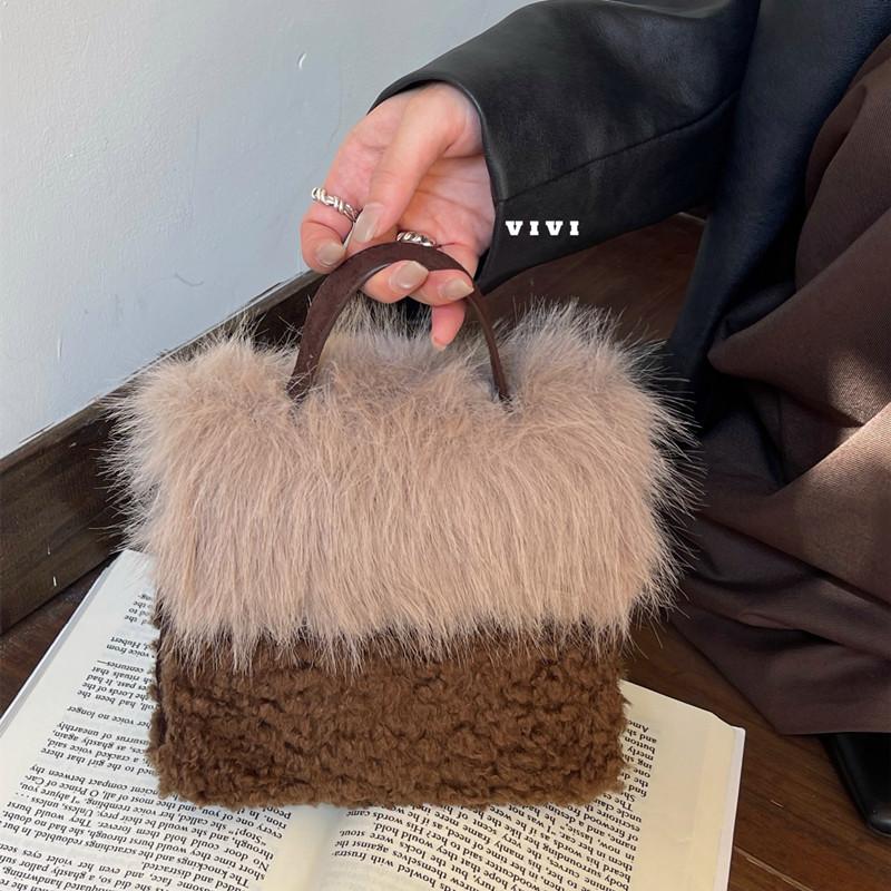 

Luxury Fur Tote Bags for Women Fluffy Soft Plush Shoulder Bag 2025 Designer Handbags and Purses Autumn Winter Bucket Shopper New