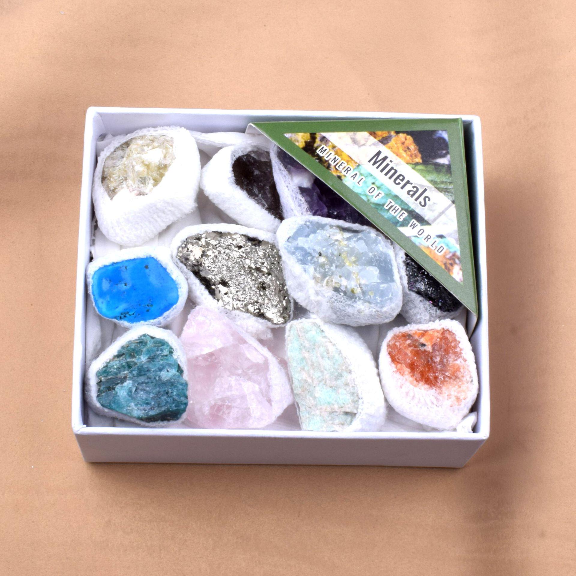 Смесь флюорита натуральных цветов: Сыпучие образцы камней для подарков и украшений своими руками