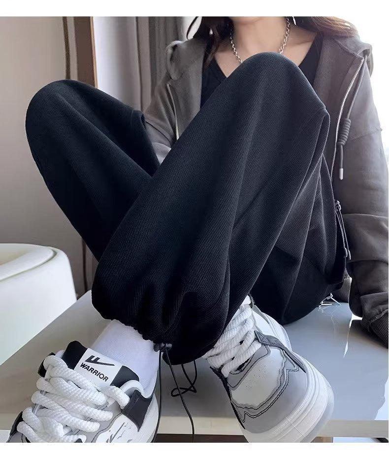 Women's High-Waisted Loose-Fit Cargo Pants - Autumn 2025 Collection