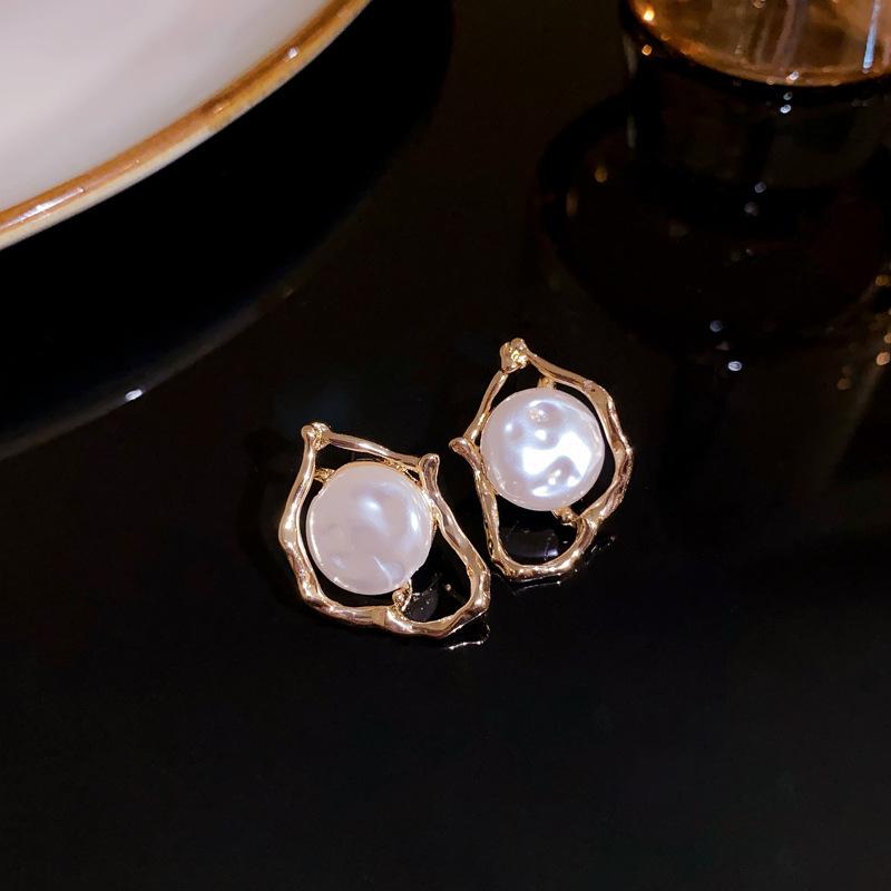 Imitation Pearl Earrings For Women Heart Round Stud Earrings Elegant Love Ear Stud Party Wedding Jewelry Valantine Day Gifts K0