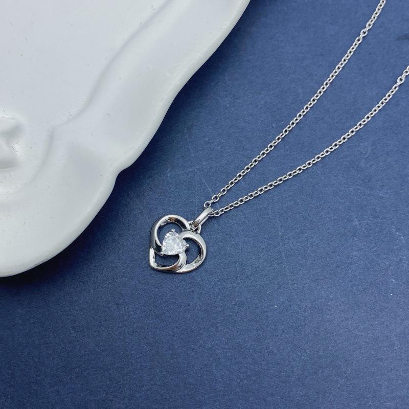 Elegant S925 Sterling Silver Heart Necklace for Women – Fashionable Choker with Zirconia Inlay
