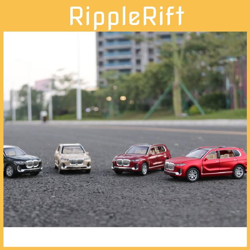 Diecsimulation Alloy Suv Sedan Model Toy With Sound And Functions Light