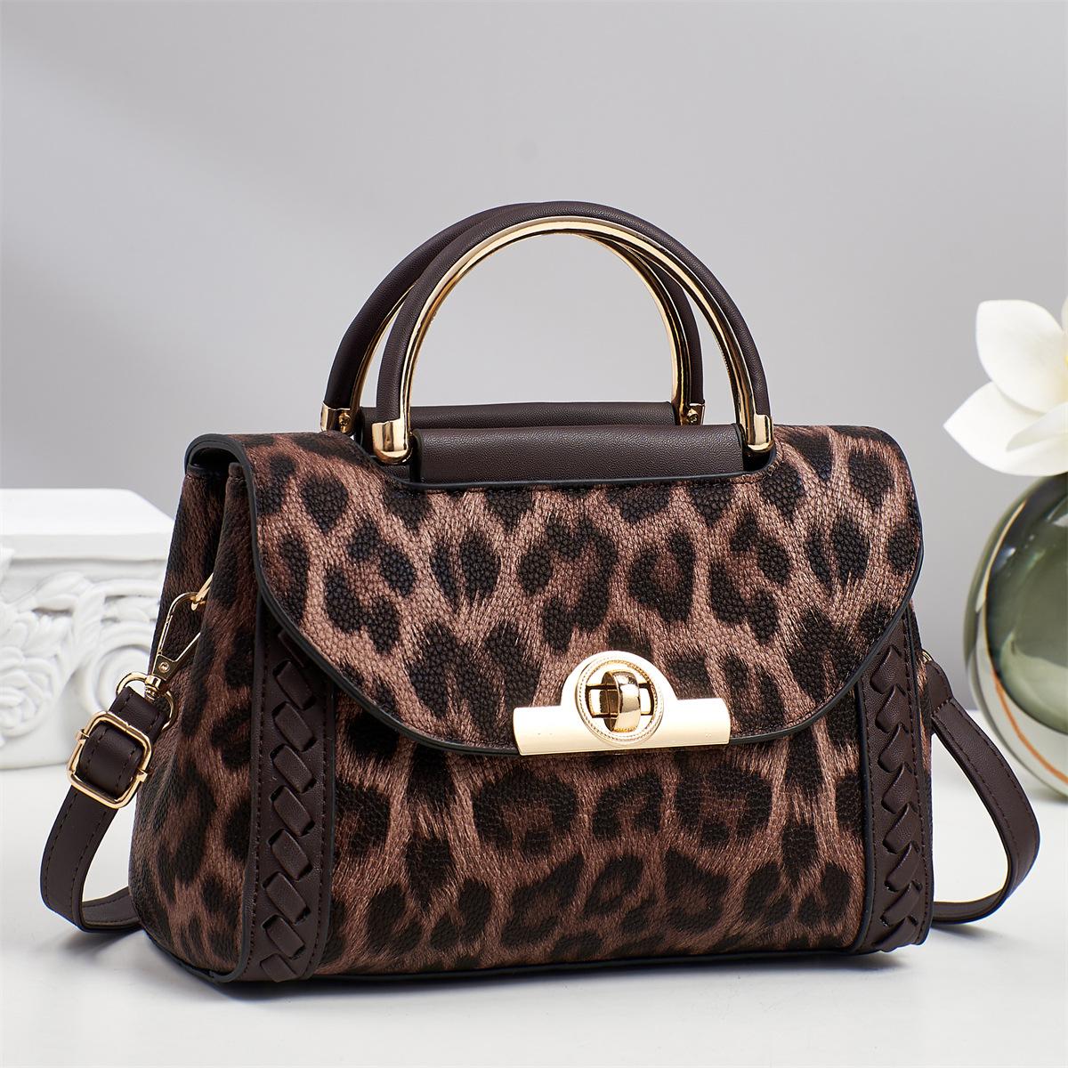 New Leopard Print Women s Crossbody Bag Fashion All-Match High-End Texture Small Square Bag коричневый