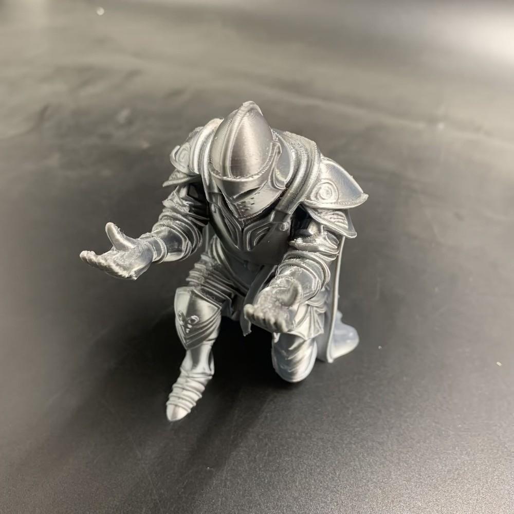 Creative Knight Decoration Funny Pen Holder Fashion Desktop Accessory  Home Decor