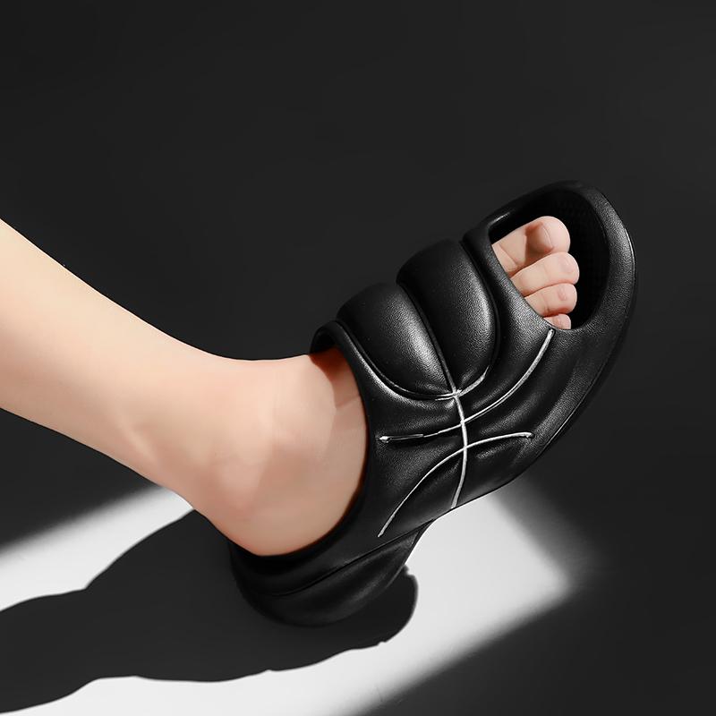 Summer New Men Beach Slippers Basketball Style Men Women Slippers Outdoor Sandals Beach Men Sprot Shoes Thick Soft Sole Slides