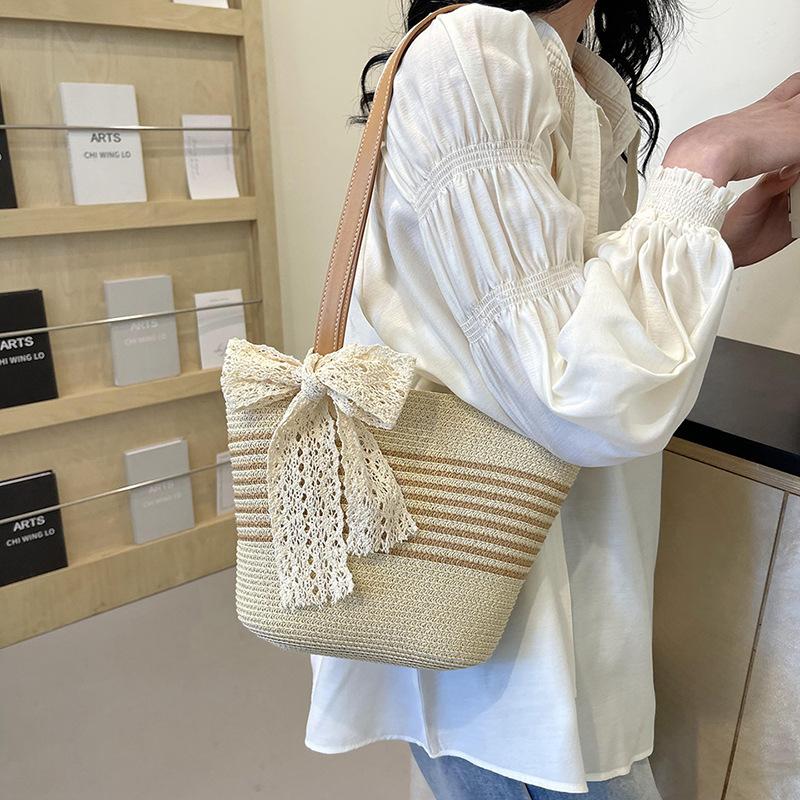 Summer seaside leisure vacation large-capacity bag women 2025 fashion straw tote bag simple portable shoulder bag