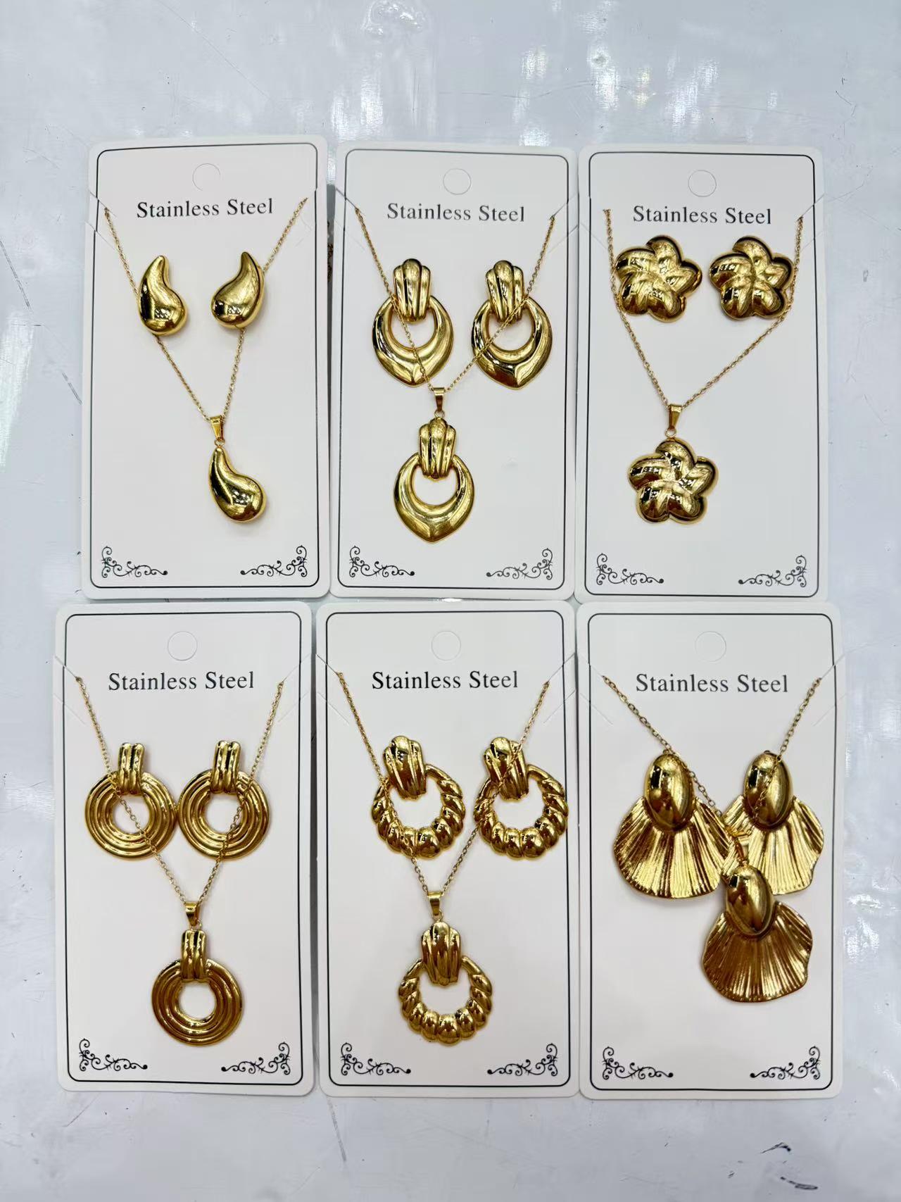 Palace Style Gold Plated Pearl Earrings with Retro Hollow Lantern Design