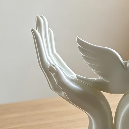 Figurina Piccione Bianco della Pace Mani che Tengono Statua di Piccione Ornamento da Tavolo Stampato 3D