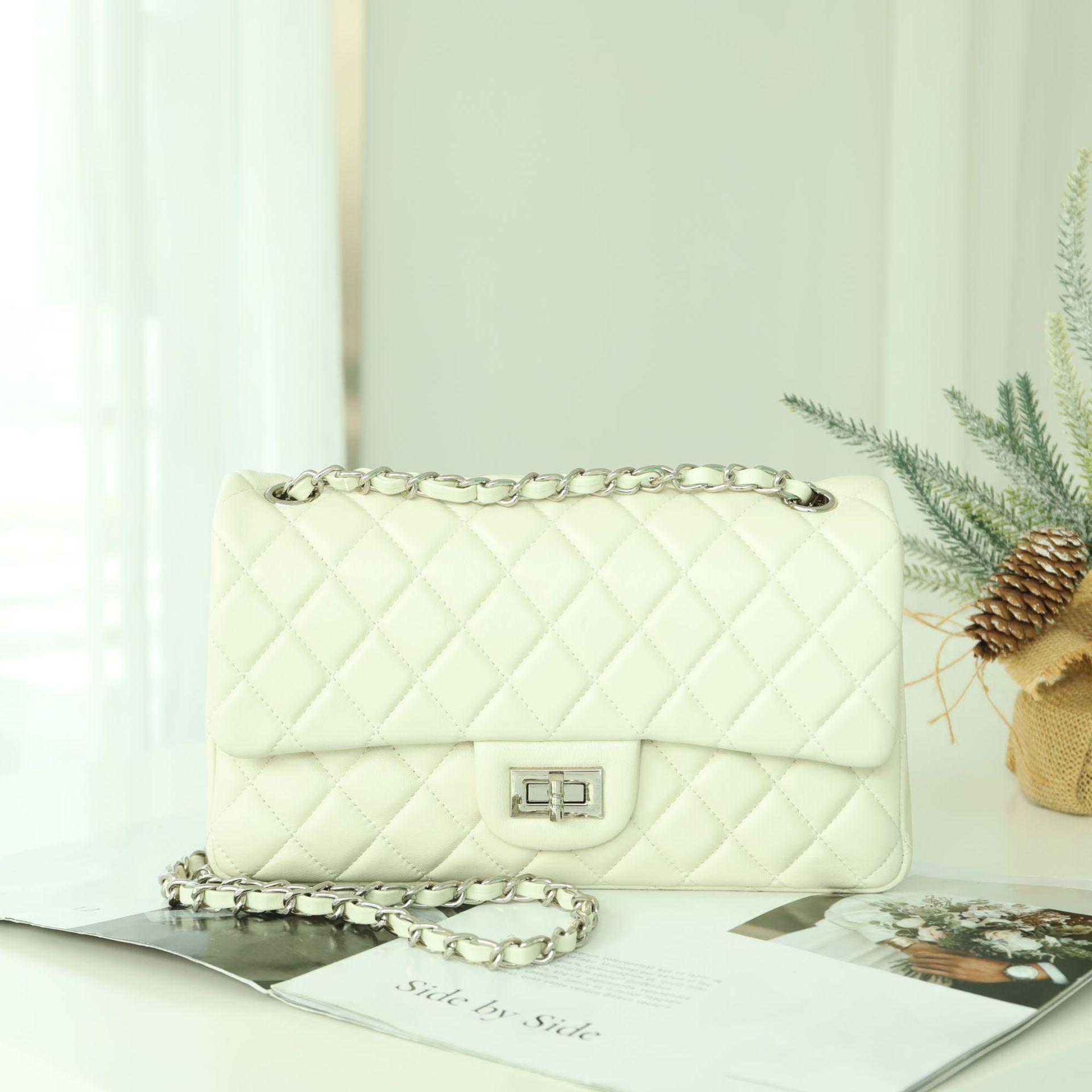 

Сумка через плечо из овчины с ромбической цепочкой - 2025 осень/зима Commuter, универсальная, маленькая квадратная высококачественная женская сумка-мессенджер 26x8x15 cm (LxWxH)