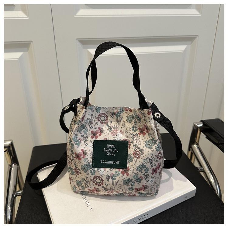 

Сумка через плечо Женская модная ретро вышивка цветами сумка-ведро Личность для выхода повседневная сумка-мессенджер