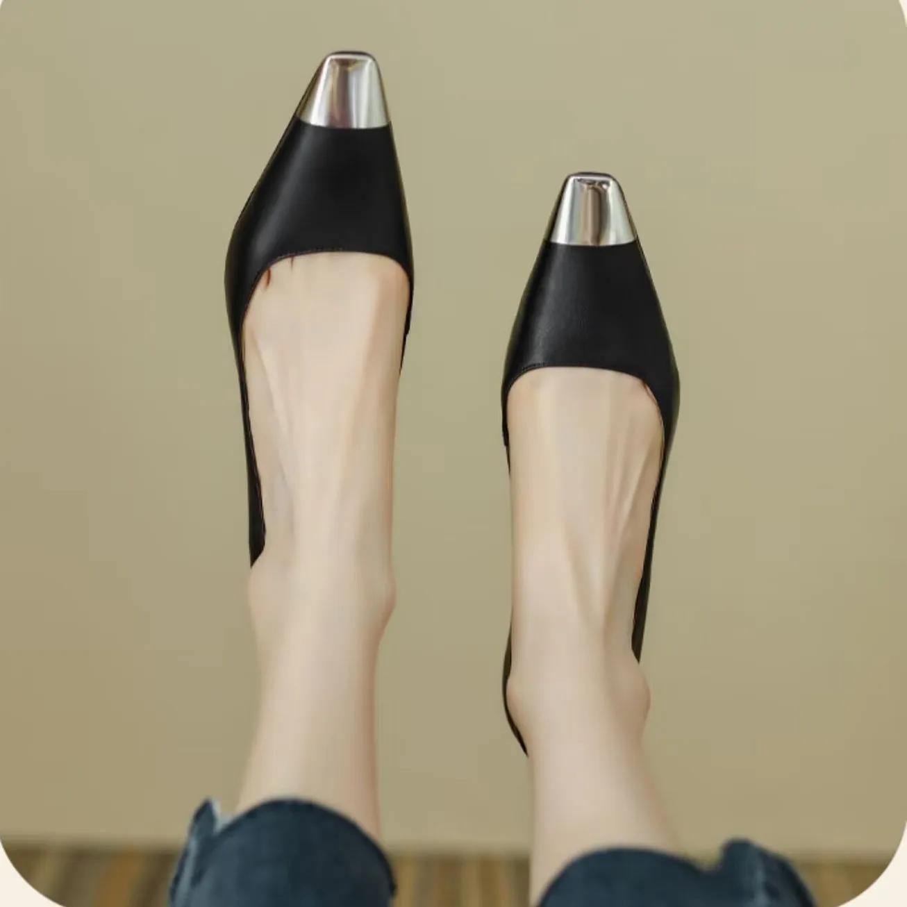 

Chunky Heels on Heeled Apricot Metal Decoration Block Heel Square Toe Office Woman Footwear High Formal Shoes for Women Pumps L 40