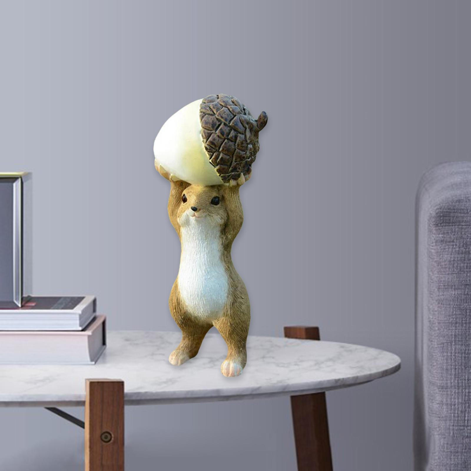 

Очаровательная статуя белки, сказочный садовый декор, фигурка животного, украшение для дома with pine cone