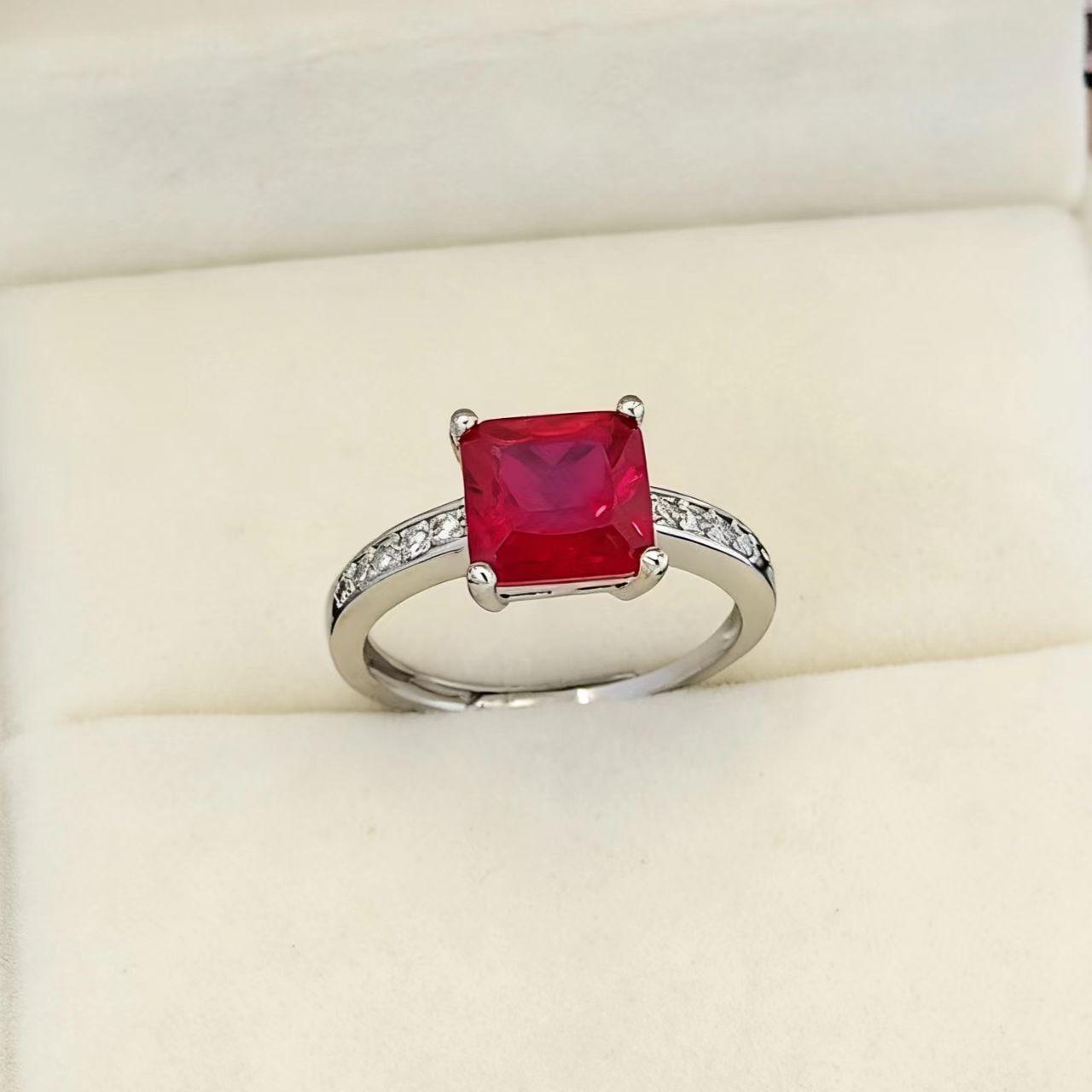 Ювелирное изделие Выращенный сапфир Квадратное кольцо Квадратное четырехлапое Высокоуглеродистый бриллиант Изумрудное кольцо open adjustable