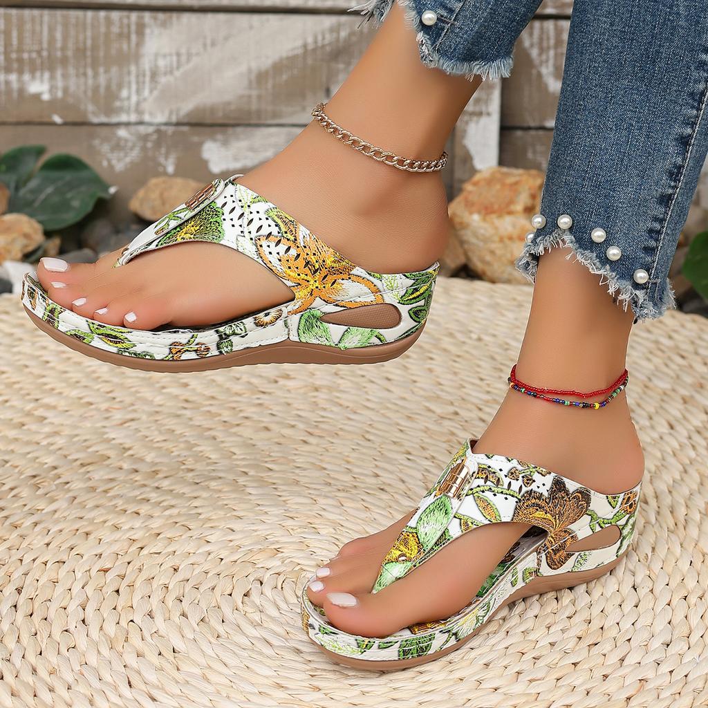 Fashion Women Slippers Large Size Wedge Sandals Casual Beach Slippers Summer Mixed Colors Outdoor Shoes for Women Fashion Slides Women