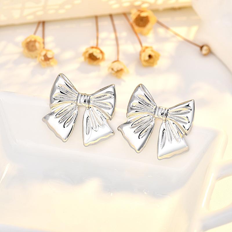 

Новинки с серьгами-бантиками, пользующимися большим спросом, Дизайн высокого класса, Серьги с чистой иглой, Простые и универсальные модные серьги