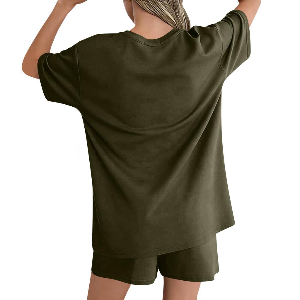 Women’s Short Sleeve Crew Neck Loose Fit Top and Shorts Set Comfortable Two Piece Loungewear Casual Outfits for Daily Wear
