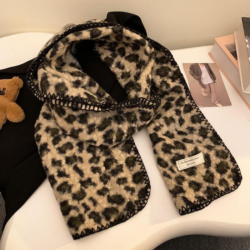 American retro Spice Girl style leopard print scarf women's autumn and winter new high-end thickened warm shawl scarf