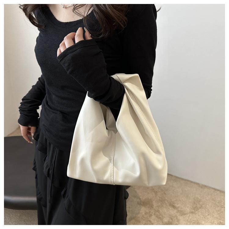 Minimalist Faux Leather Crescent Bag for Women Fashionable Handheld Shoulder Purse Trendy Daily Clutch CLE