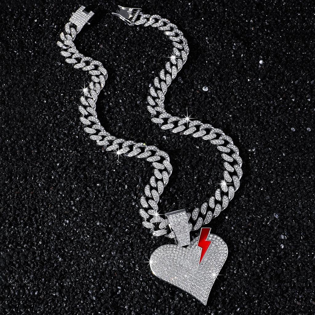 Iced Out Lightning Heart Pendant Necklaces Alloy Gold Plated Crystal Cuban Chain Hip Hop Bling Jewelry with Red Enamel Lightning