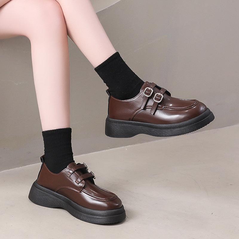 2026 Spring/Autumn Thick-Soled British Style Leather Shoes, Casual and Versatile, Velcro Heel Slippers