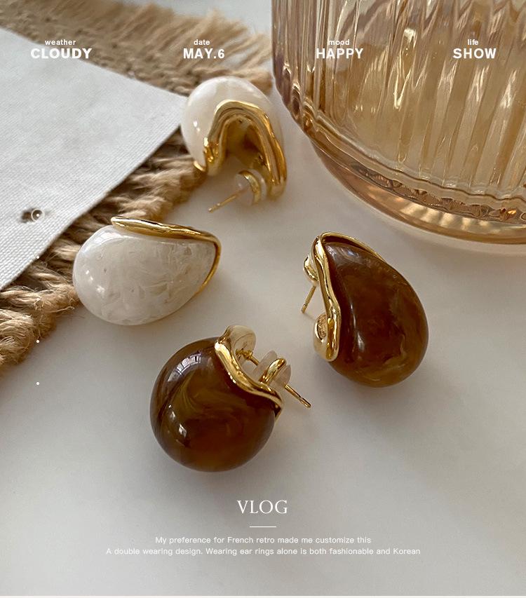 Maillard Water Drop Earrings: 2024 Autumn/Winter Retro High-End Fashion