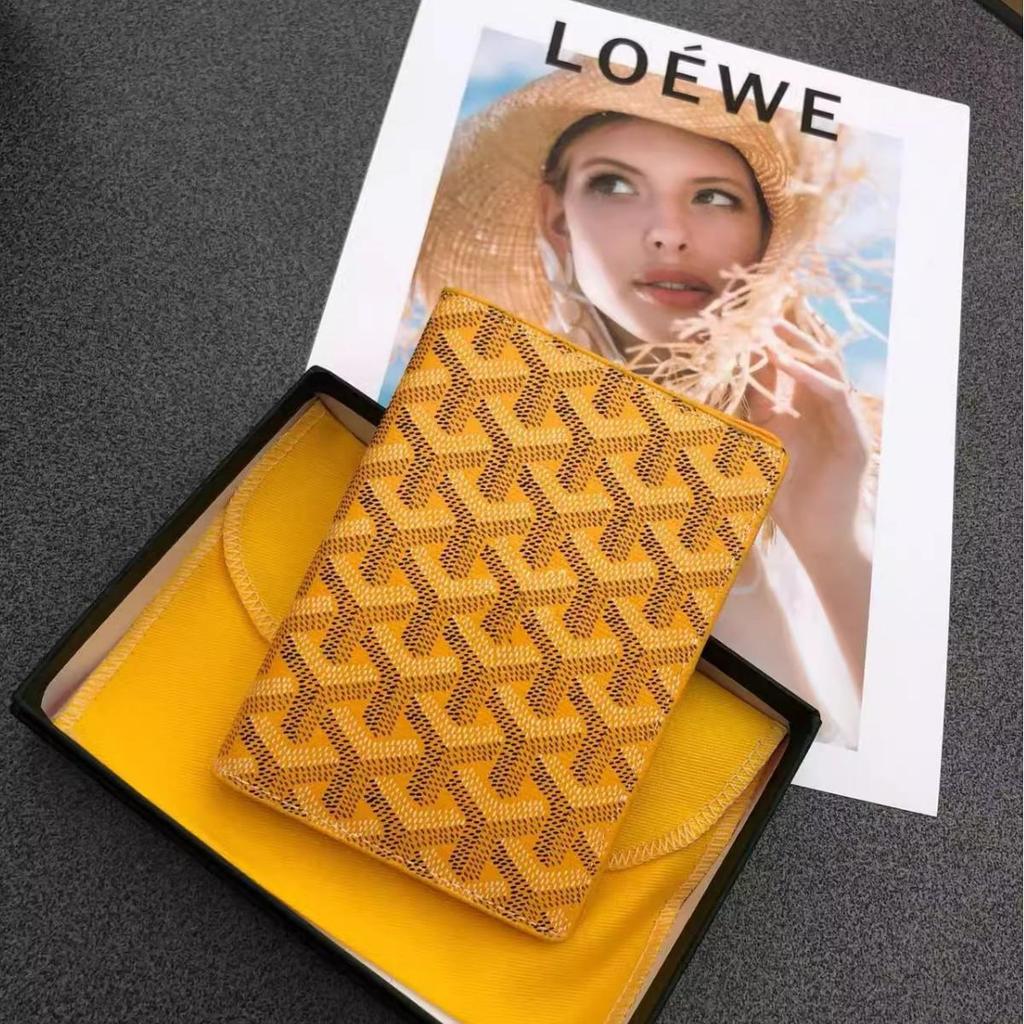 Dogtooth Print Goya Passport Holder & Coin Purse - Stylish & Versatile Wallet