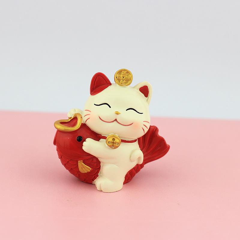 Lucky Cat Resin Craft - Cute Desktop Ornament & Home Decoration