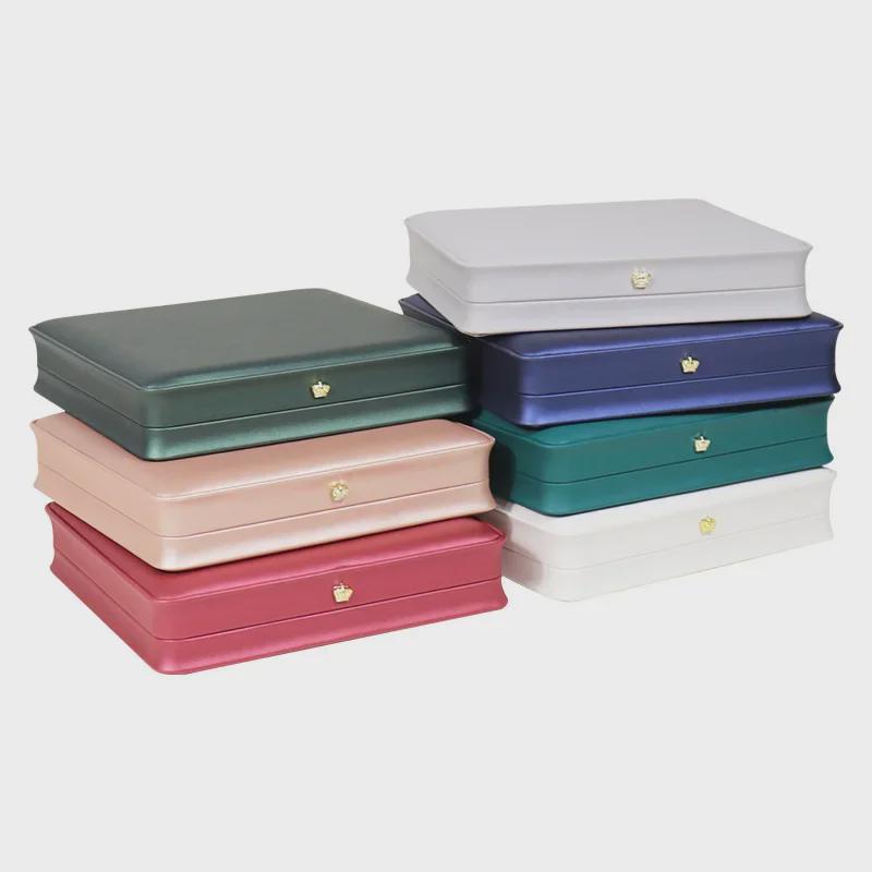 Elegant Pearl Necklace and Jewelry Gift Box Set with Rounded Crown Design