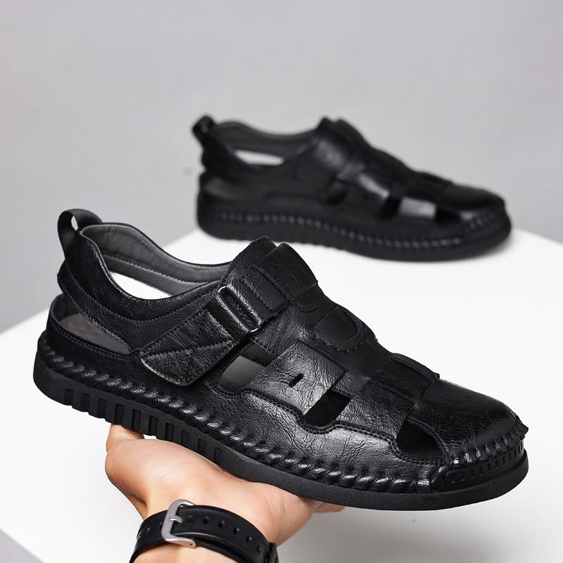 Fashion New High Quality Handmade Men's Punching Breathable Leisure Fashion Sandal Hollow Men Outdoor Comfortable Soft Non Slip Loafer