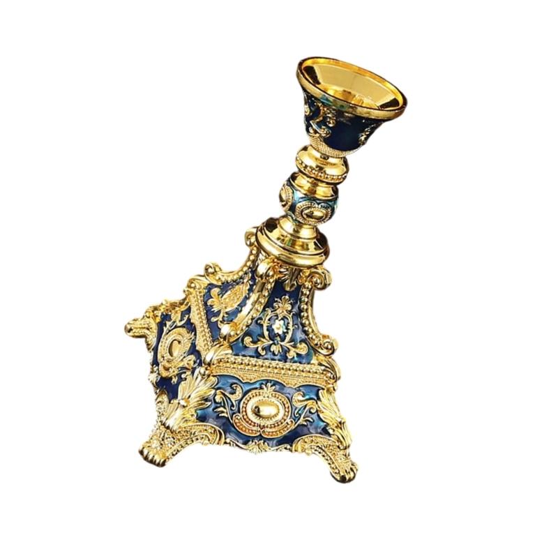 Zinc Alloy Taper Holders Elegant European Styles Metal Candlestick Stand Suitable For Family Gatherings